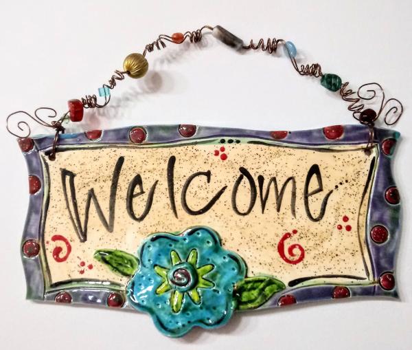 Welcome with blue Flower plaque