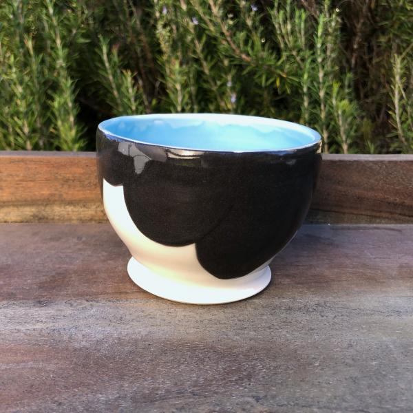 small blue silhouette bowl picture