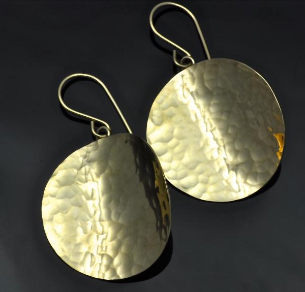 Arts & Crafts hammered round earrings picture
