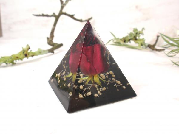 Red Rose paperweinght home decor pyramid picture