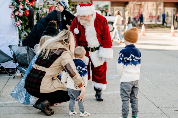 A Merry Little Christmas Market on the Square 2025