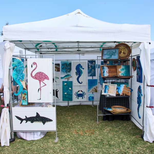 ARTIST/CRAFTER EXHIBITOR