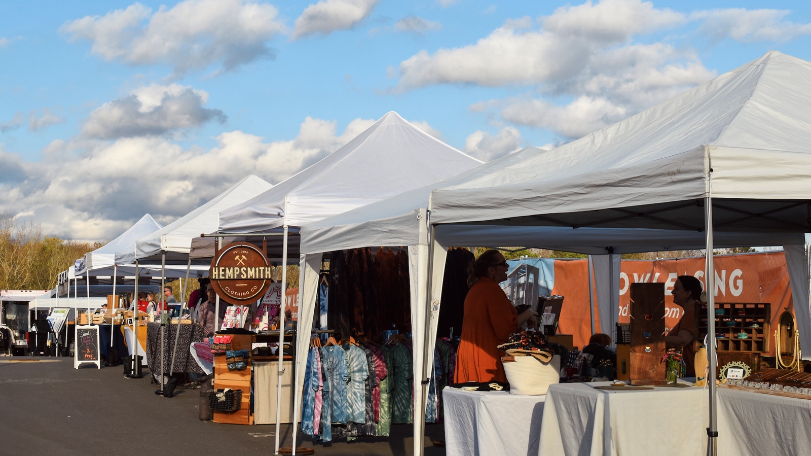 MOSAIC's Sip-N-Shop Market