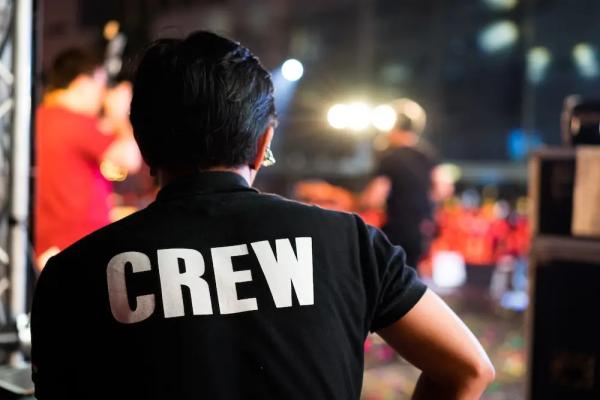 PAID | Production Assistants & Stage Crew (PAs)