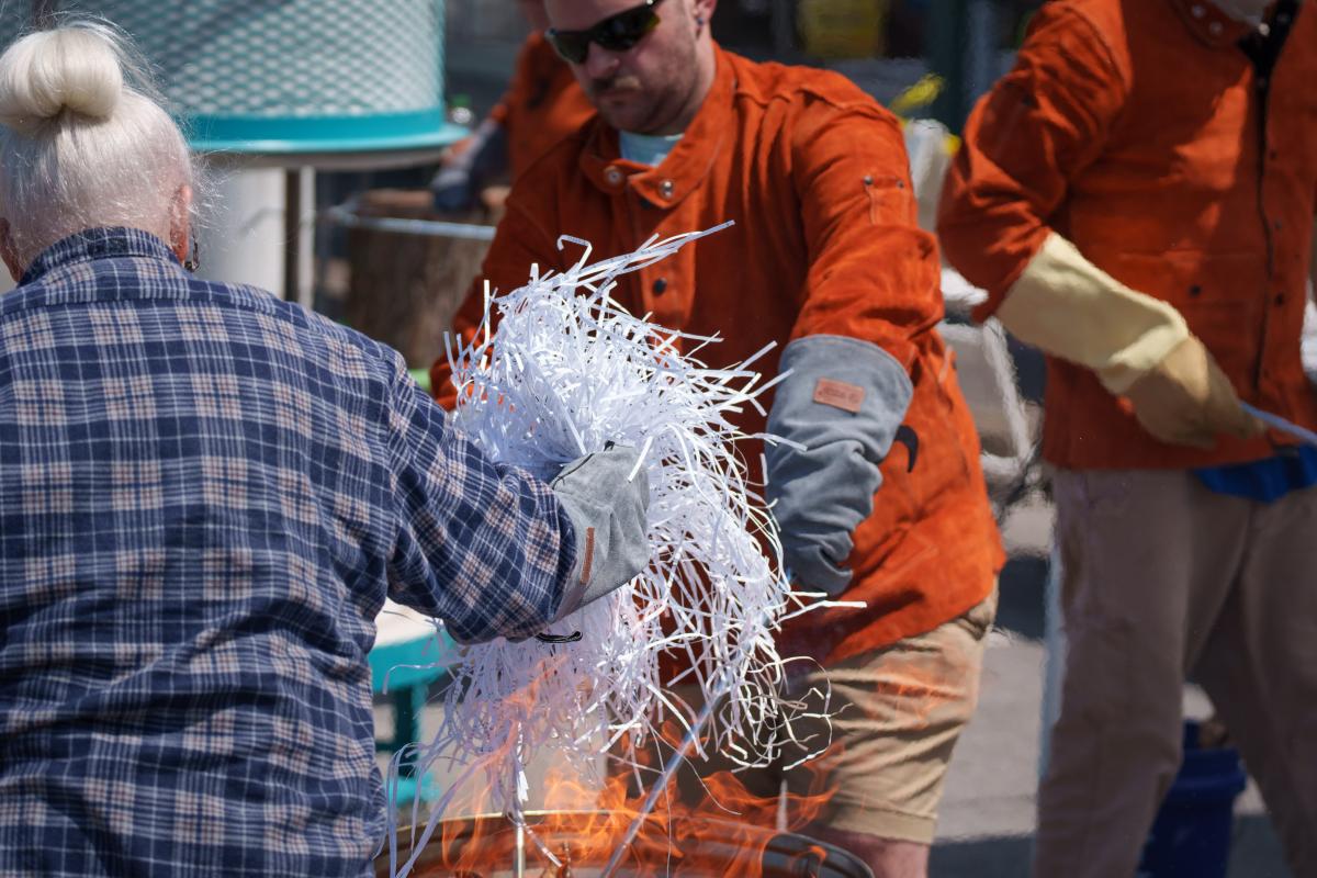 Adding paper during the raku firing