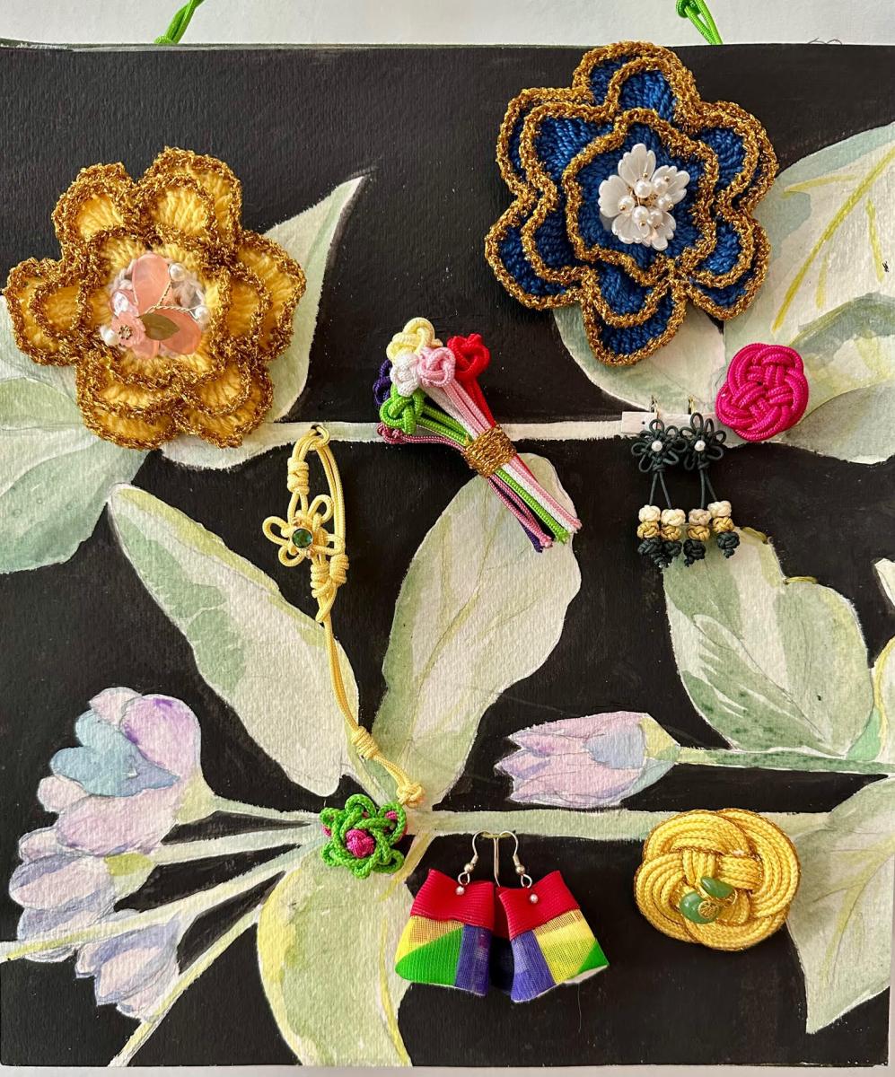 Crocheted Brooch with Sarah Song, Saturday, 9am-noon cover picture