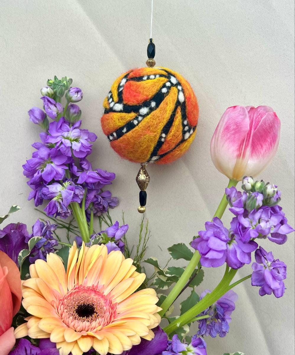 Needle Felted Ball Ornament (Sunday) cover picture