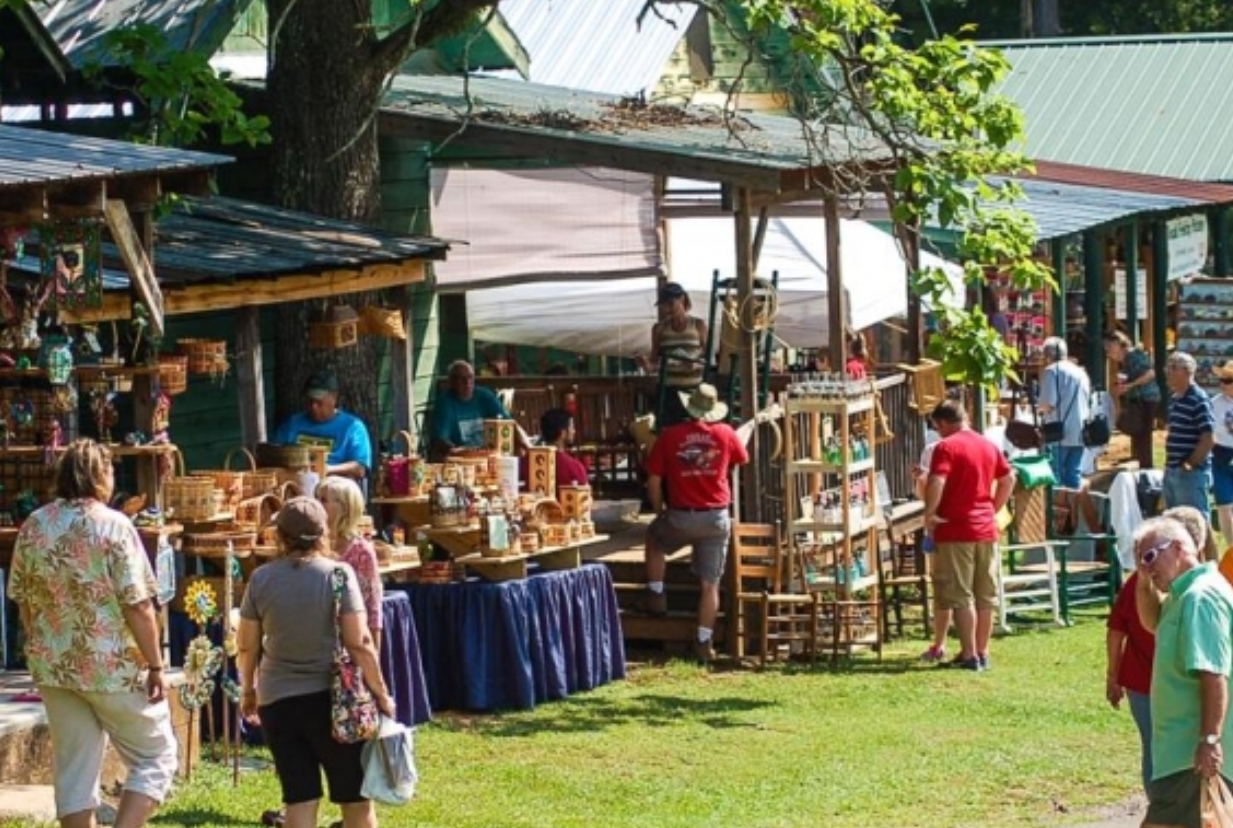 Pine Log Arts & Crafts Fair