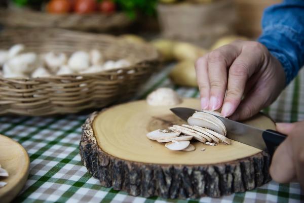 2025 'Chopped' Mushroom Cooking Contest 2025 'Chopped' Mushroom Cooking Contest