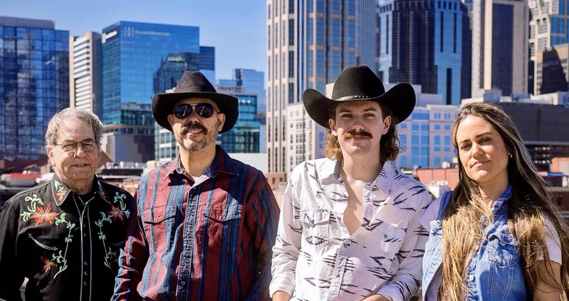 Los HonkyTonkers @ Penn Station