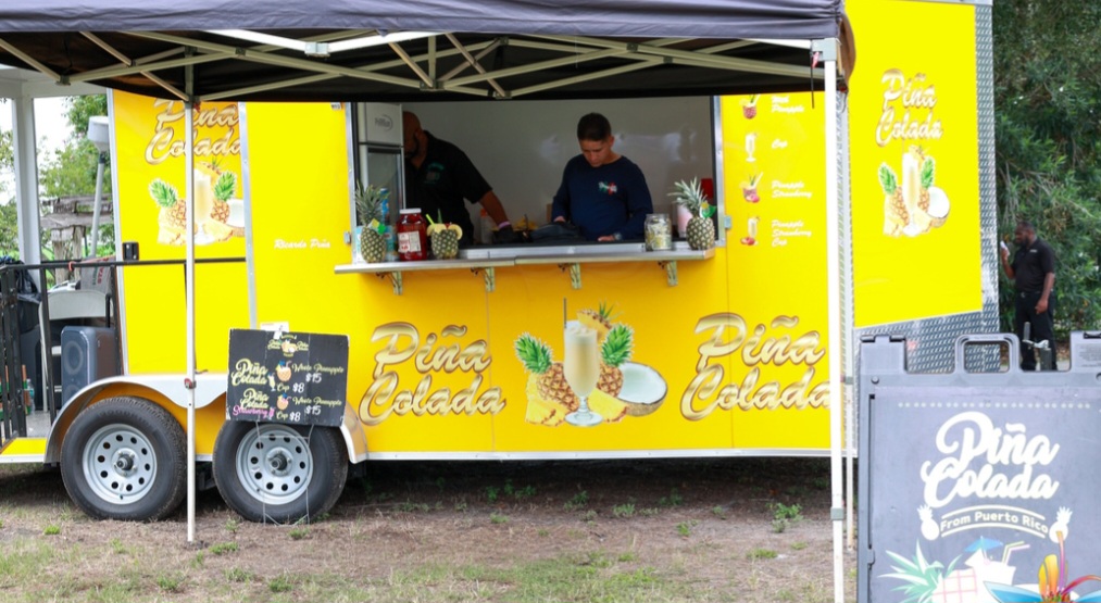 Ice Cream, Burgers, Smoothies, Sandwiches, Lemonade Truck: Ice Cream, Burgers, Smoothies, Sandwiches, Lemonade Truck: