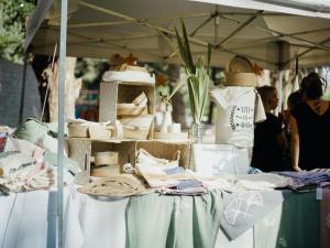 Services & Non-Food Vendors