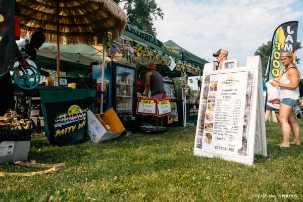 Food Vendors (Saturday & Sunday) Food Vendors (Saturday & Sunday)