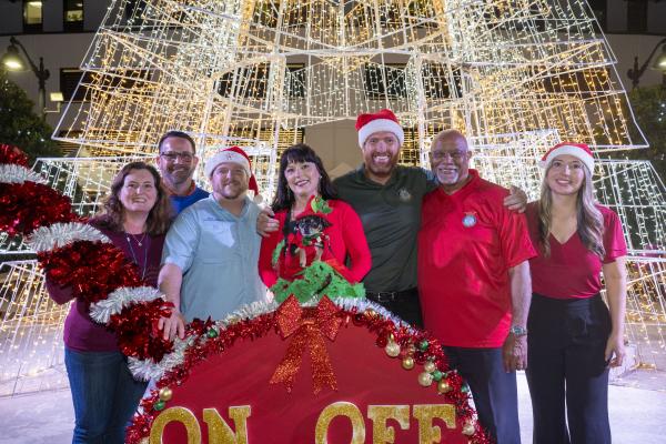 2026 Holiday Tree Lighting