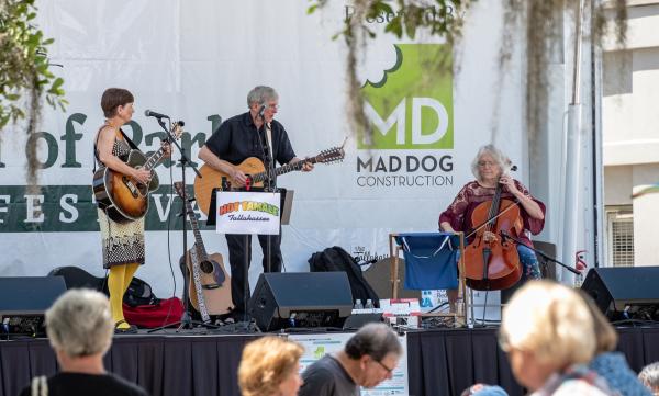 Entertainment - The Main Stage Entertainment - The Main Stage
