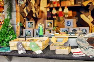 Arts & Crafts Vendor Application