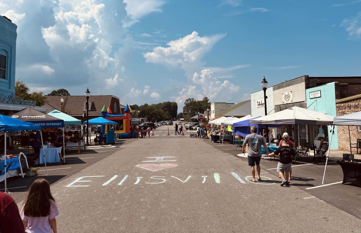 April Ellisville Market Days
