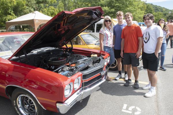 Car Show Assistants Car Show Assistants
