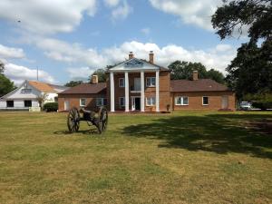 Fort Johnston Volunteer Application