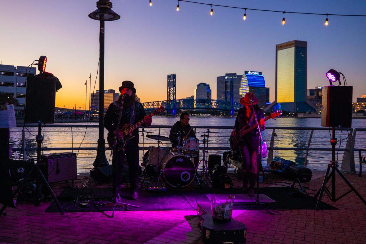 Third Thursday Sip & Stroll Presented By PNC x  Rio Latino