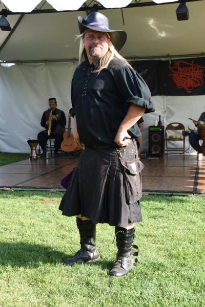 Runner/ Grounds Keeper