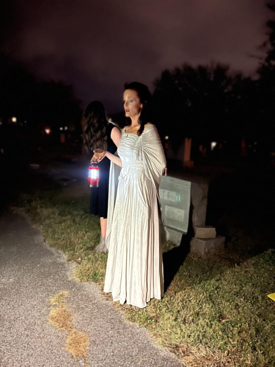 Rose Hill Cemetery Flashlight Tour cover picture