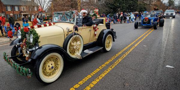 Antique Car Entry