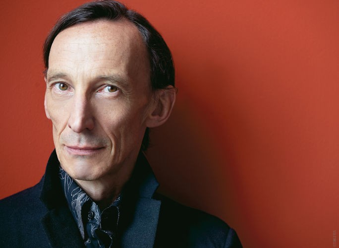 Julian Richings - Autograph cover picture