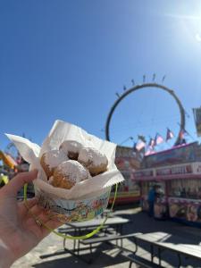 Food Vendors - Outside Space
