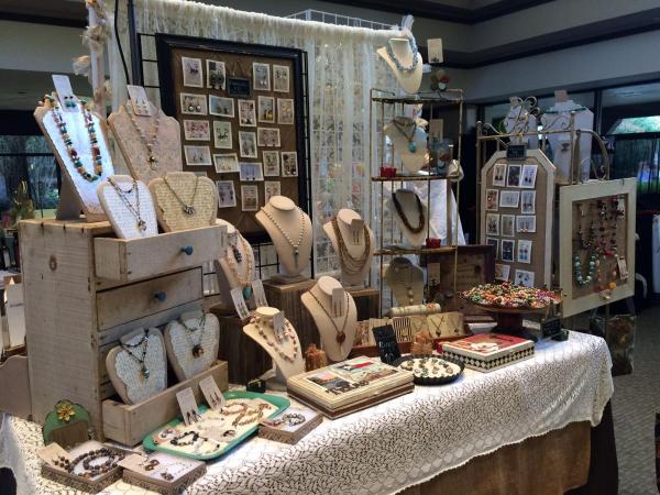 Jewelry/Novelty Vendor - Inside Marketplace Arena