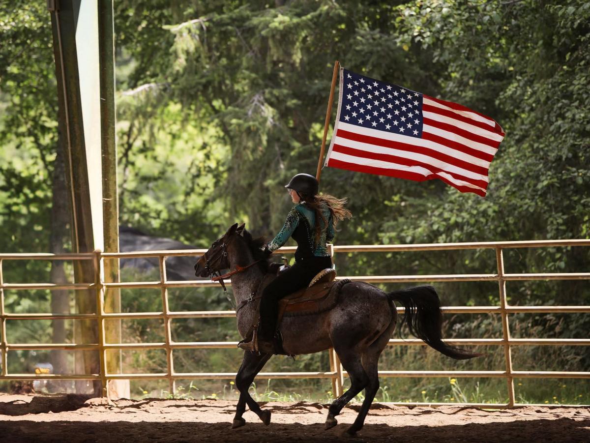 2025 Community Competitions Online Photo Contest Winner (Adult) - Moira Baron