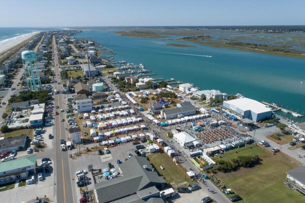 2026 Art Vendor - Autumn with Topsail