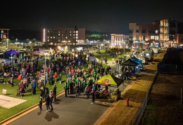 Brightspeed's Merry + Bright Christmas Drone Light Show  Market Application