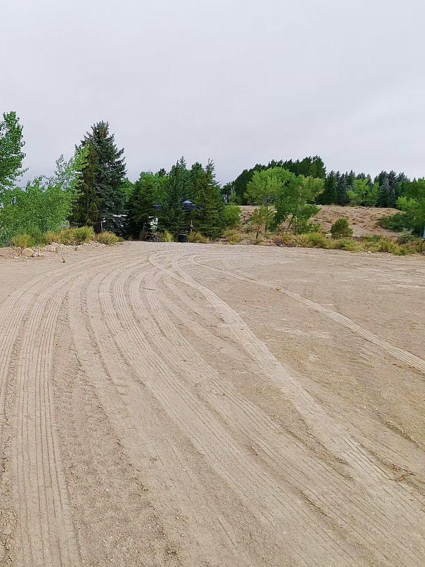 Trailer Camping: Upper Level at Swell Retreat cover picture