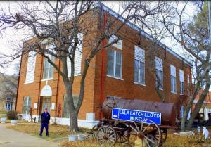 Lela Latch Lloyd Museum