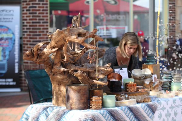 Artist/ Vendor space
