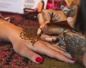 Henna Artist