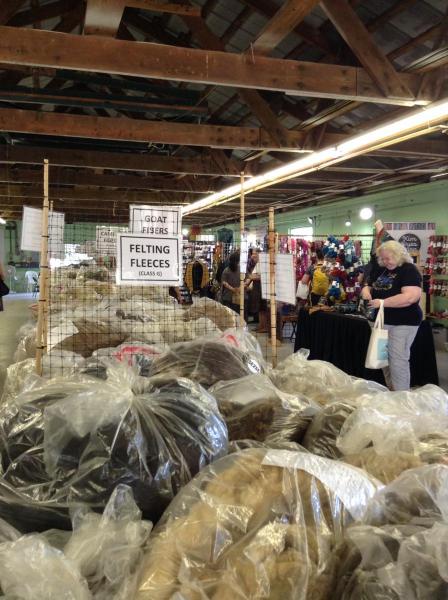 JURIED FLEECE SALE VOLUNTEERS