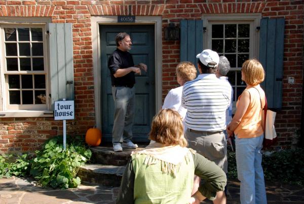 Historic Home & Garden Tour Docent
