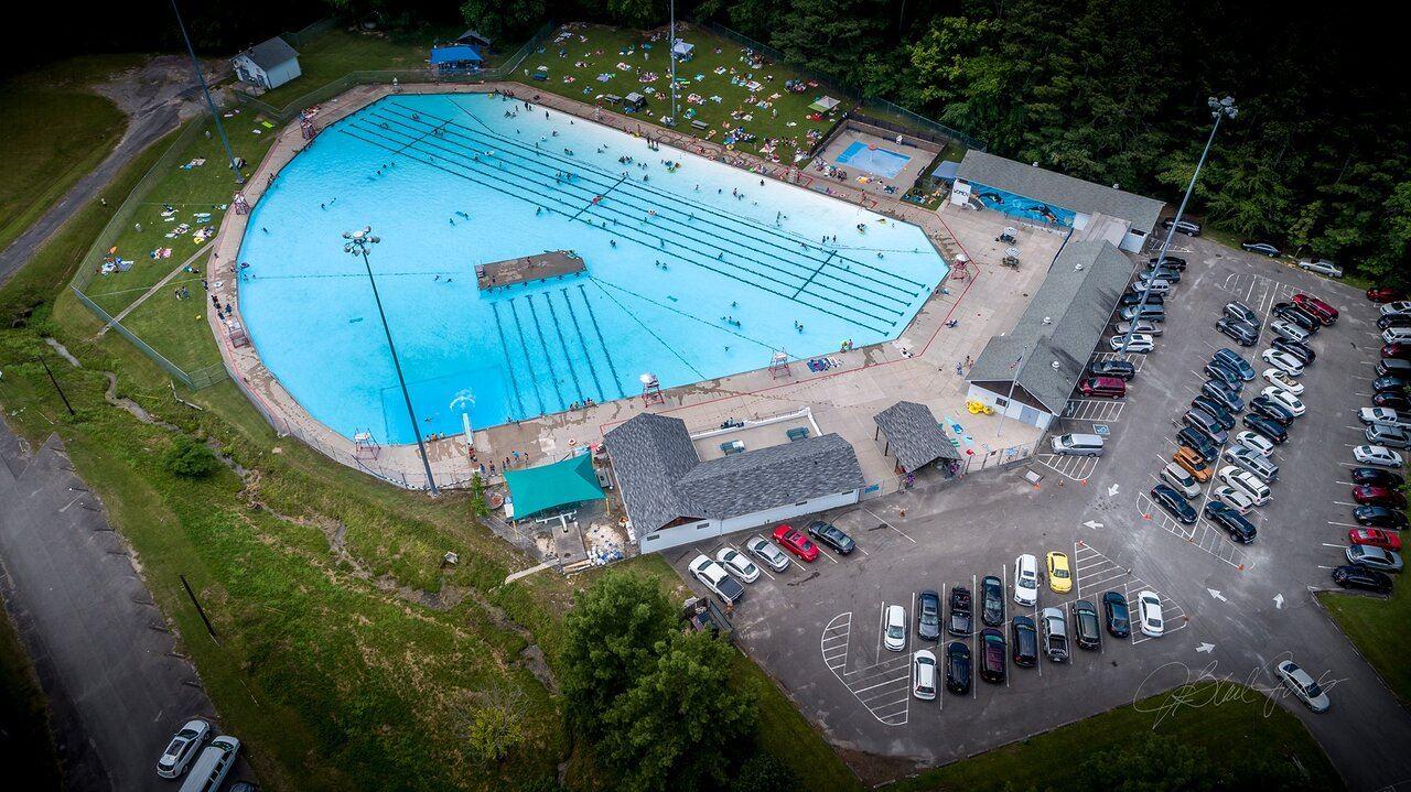 Oak Ridge Outdoor Pool Tickets + Parking Pass