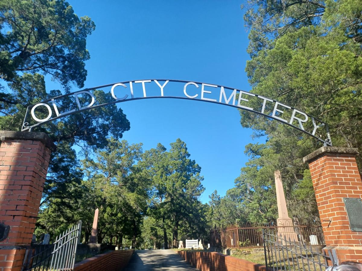 1pm Historic Eastside Tour cover picture