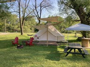 Bell Tent Glamping cover picture