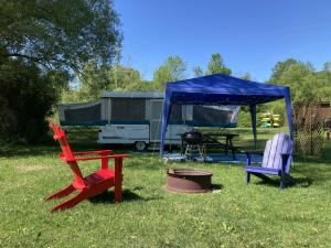 Pop Up Camper- Glamping cover picture