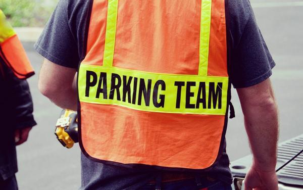 18+ Sponsor parking attendent and directions 18+ Sponsor parking attendent and directions