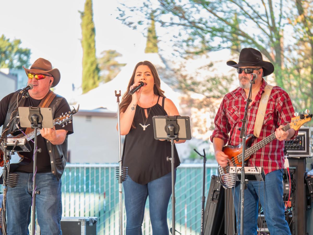 Music on Main - Country Music Night