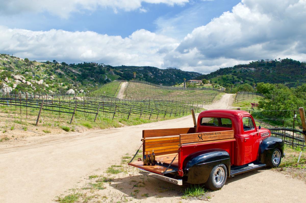 Traveling Artisan's Market @ Highland Valley Vineyards cover image