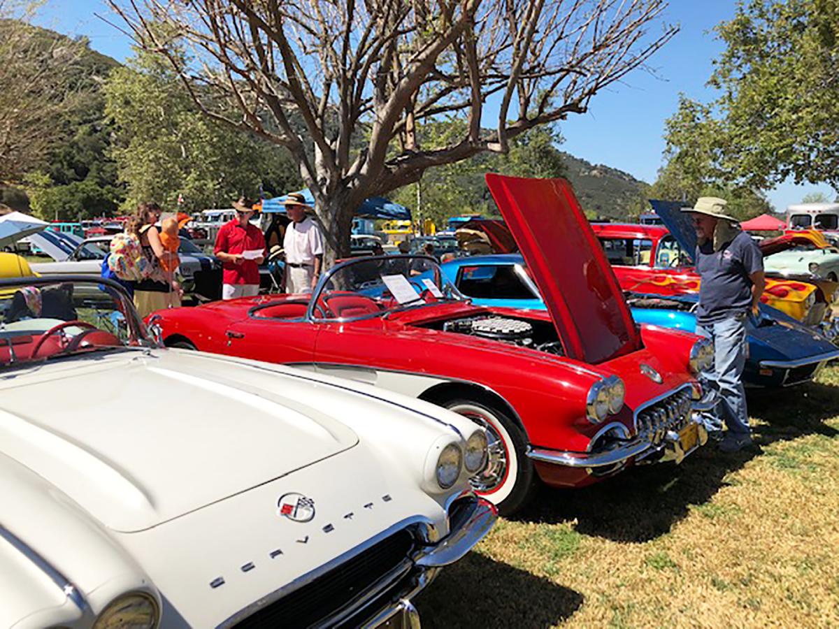 Traveling Artisans' ~ Arts, Crafts & Vintage Market + East County Cruisers Car Show 11/5 & 6 cover image