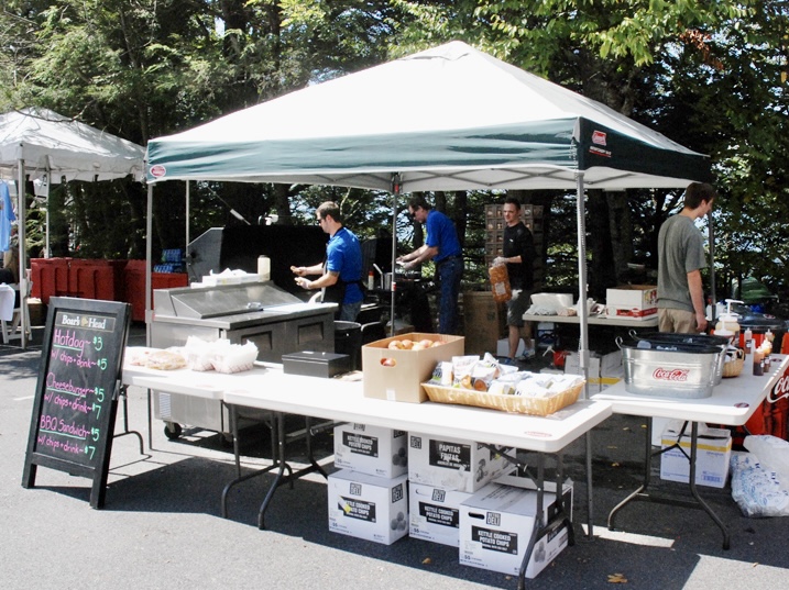 Food vendor 10 X 10 - Only 2 Spaces Left!