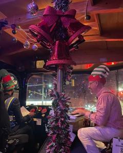 Holly Jolly Trolley #1 cover picture