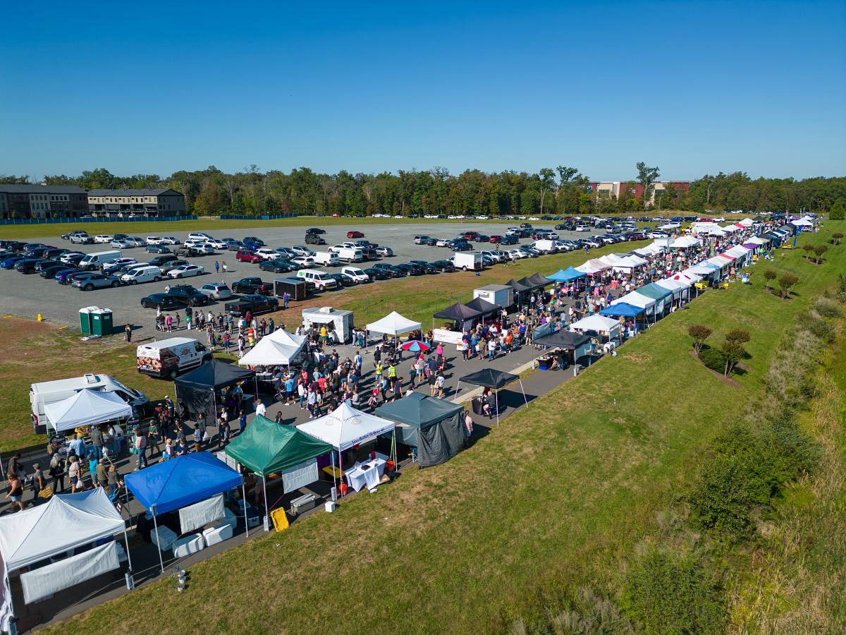 EatLoco ONE LOUDOUN  Market